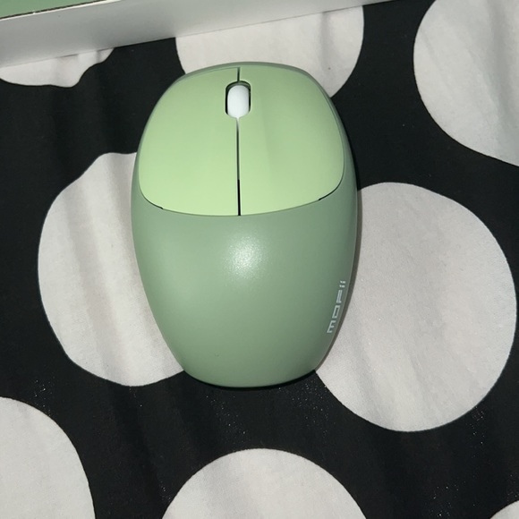 Modi Wireless Keyboard and Mouse Combo Set - Picture 2 of 3